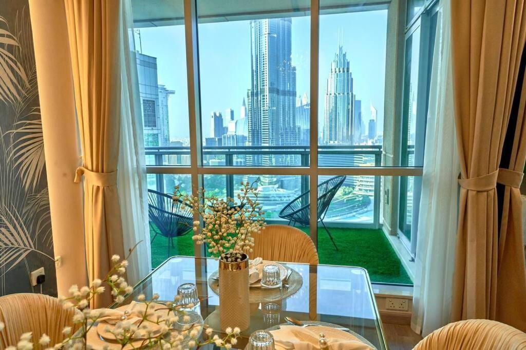 Апартаменти Magnificent Luxury 3Br With Amazing Burj & Fountain View Дубай Екстер'єр фото